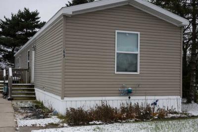 Mobile Home at 4915 Schoen Rd Lot 69 Union Grove, WI 53182