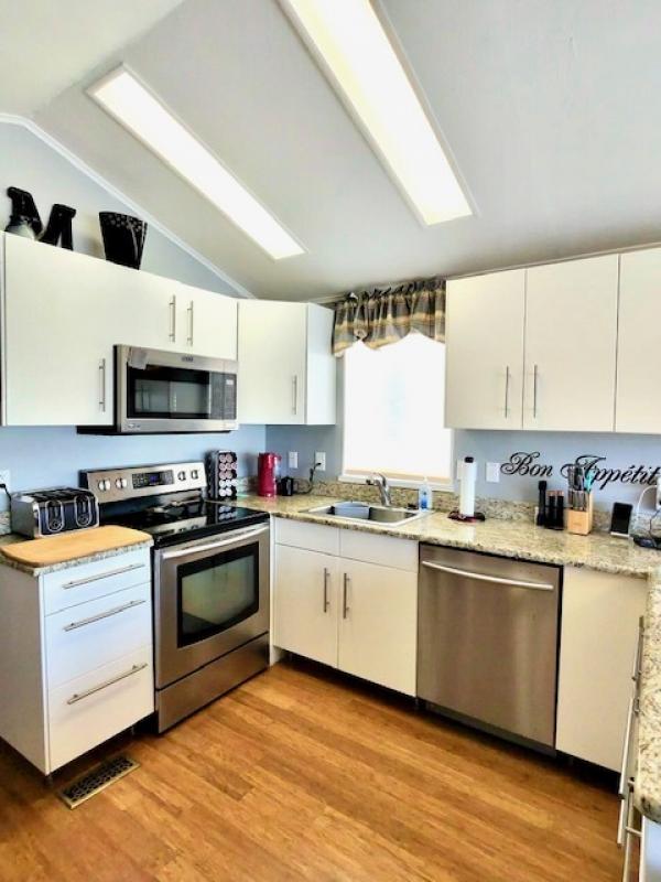 1995 Park Place Park Model Manufactured Home