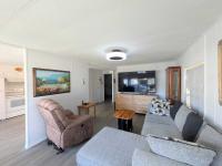 1982 Twin hs Manufactured Home