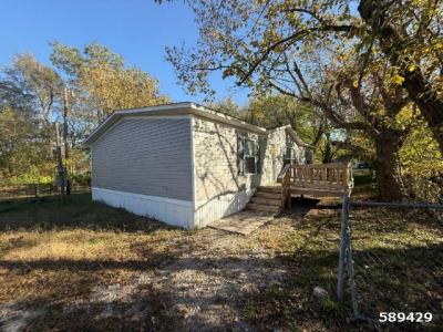 Mobile Home at 512 Paris St Ladonia, TX 75449