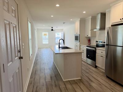 Photo 4 of 9 of home located at 821 Pleasantview Dr Auburndale, FL 33823