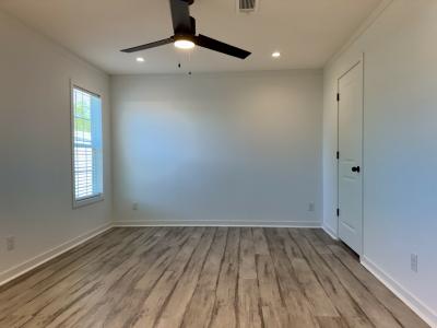 Photo 5 of 9 of home located at 821 Pleasantview Dr Auburndale, FL 33823