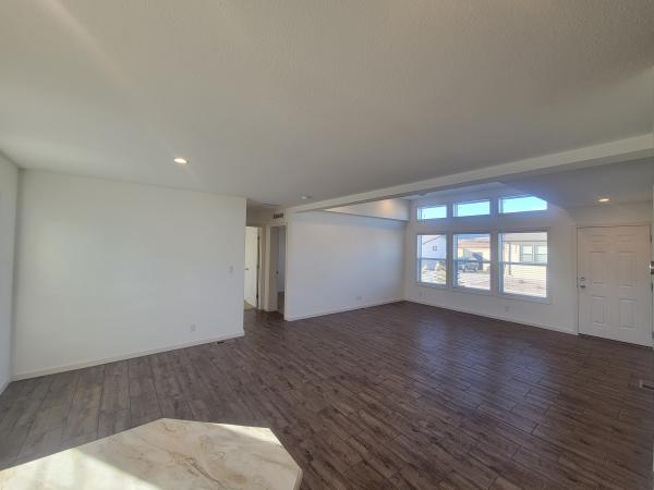 2022 Champion Y-53 Mobile Home