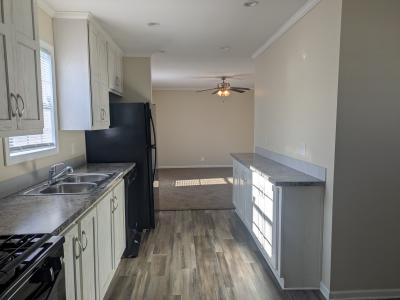 Photo 5 of 11 of home located at 192 Monroe Dr Davison, MI 48423