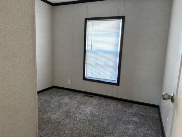 2021 Skyline FXE605E Mobile Home