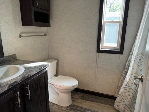 2021 Skyline FXE605E Mobile Home