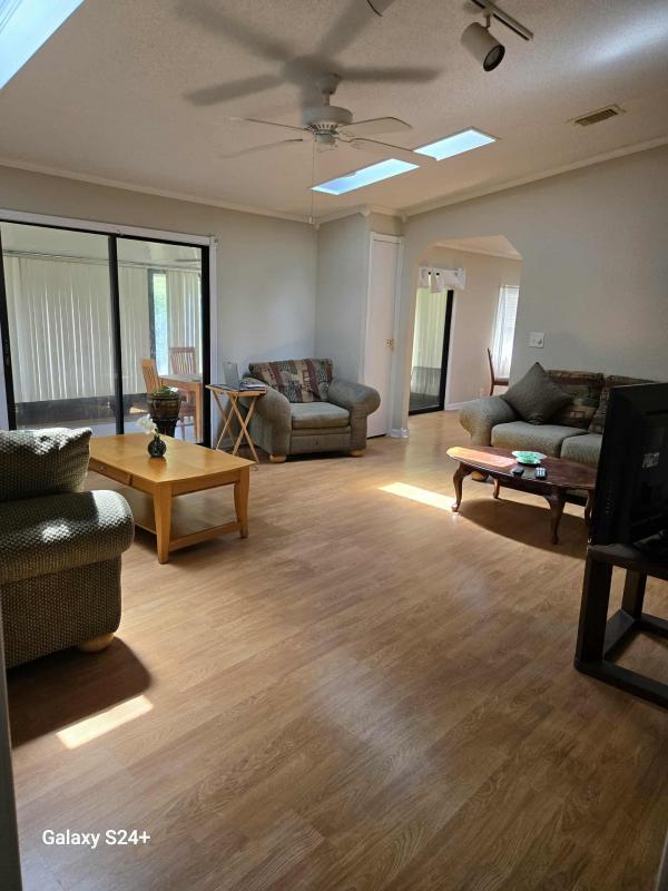 1985 Palm Harbor Mobile Home