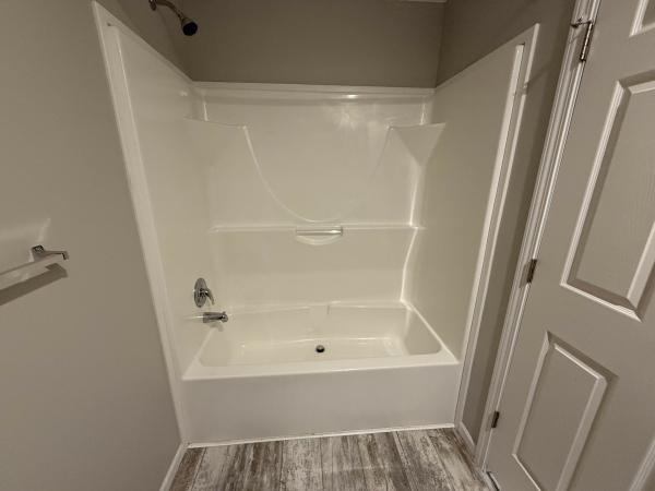 2020 Redman RA1670202 Mobile Home