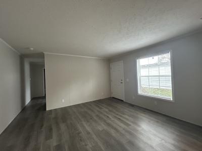 Photo 2 of 27 of home located at 11424 Oakgrove Drive #56 Fenton, MI 48430