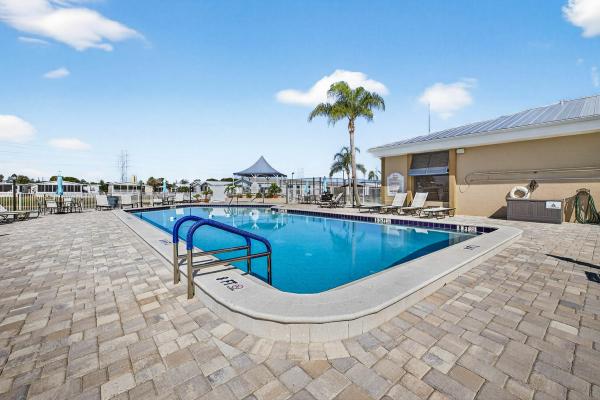 2005 Palm Harbor HS Mobile Home