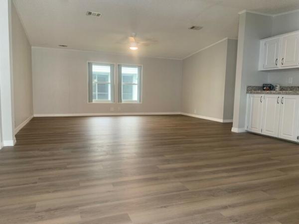 2000 Merit  Manufactured Home