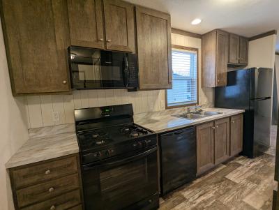 Mobile Home at 232 New Mexico Belleville, MI 48111