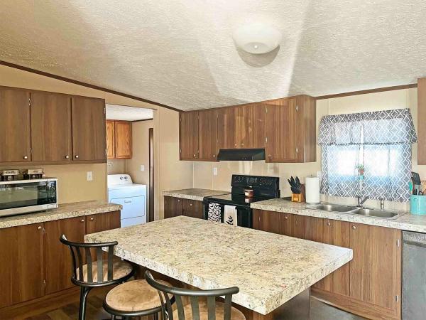 2023 CMH  98TRU28765AH24 Manufactured Home