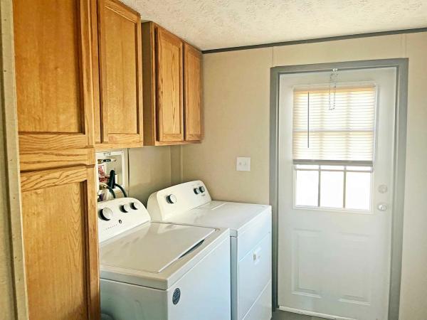 2023 CMH  98TRU28765AH24 Manufactured Home