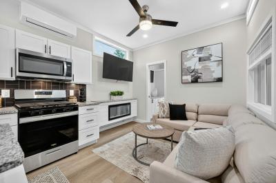 Photo 3 of 14 of home located at 430 Post Road, Unit 184 Wells, ME 04090