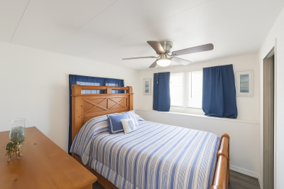 Photo 5 of 21 of home located at 2505 East Bay Drive Largo, FL 33771