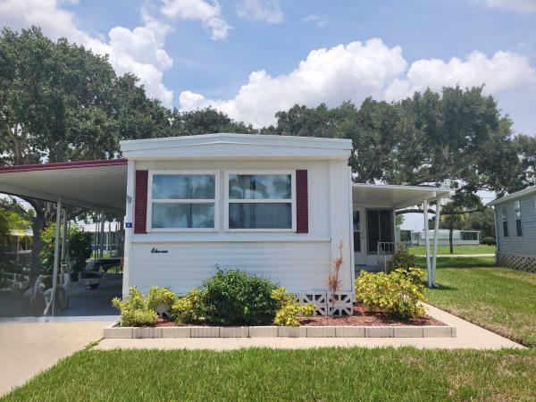 Photo 1 of 2 of home located at 11 Austin Dr Lake Placid, FL 33852