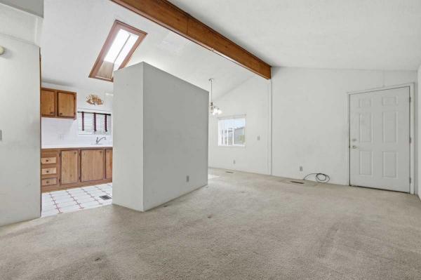 1986 Bayshore Manufactured Home