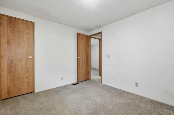 1986 Bayshore Manufactured Home