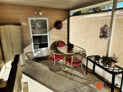 Photo 4 of 35 of home located at 1270 Grove Drive Leesburg, FL 34788