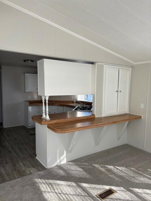 1985 Friendship Manufactured Home