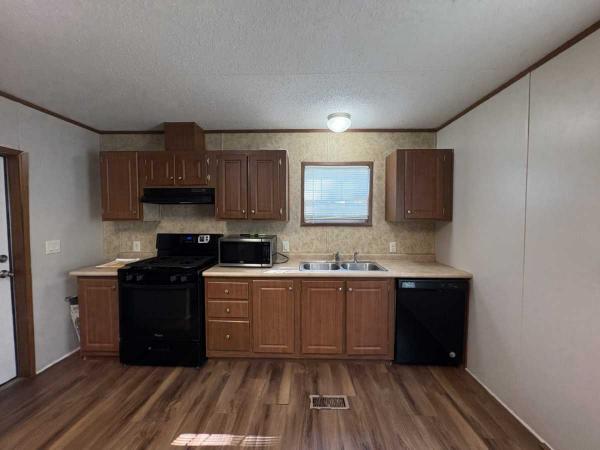 Photo 1 of 2 of home located at 641 W Walnut St Oglesby, IL 61348