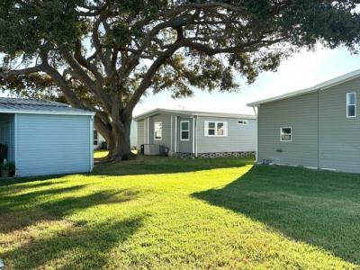 Photo 2 of 35 of home located at 1071 Donegan Rd Lot 941 Largo, FL 33771