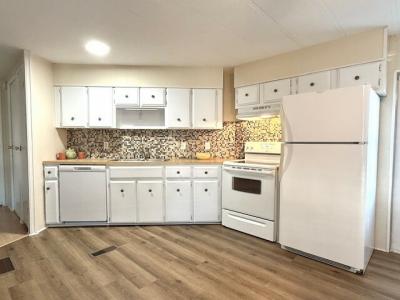 Photo 5 of 35 of home located at 1071 Donegan Rd Lot 941 Largo, FL 33771