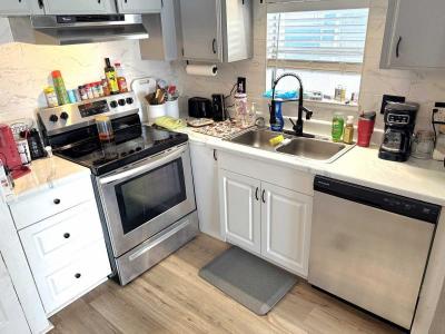 Photo 2 of 35 of home located at 7100 Ulmerton Rd. Largo, FL 33771