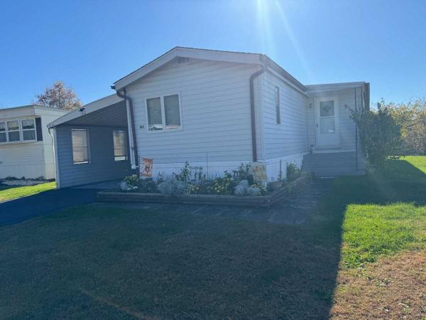 1985  Mobile Home For Sale