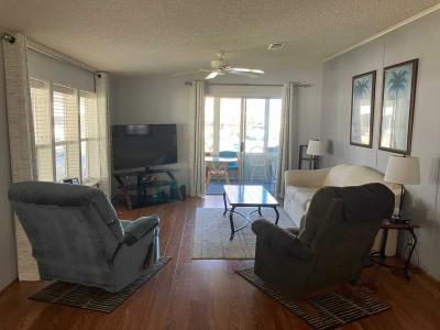 Photo 3 of 11 of home located at 537 Barbados Drive Lake Wales, FL 33859