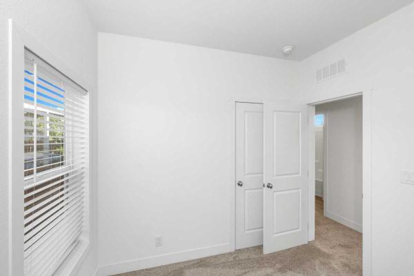 2025 Clayton West HIP-2052-3A Manufactured Home