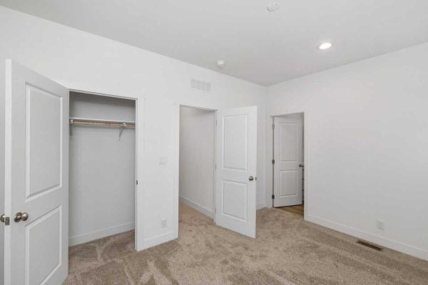 2025 Clayton West HIP-2052-3A Manufactured Home