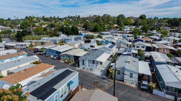 2025 Clayton West HIP-2052-3A Manufactured Home