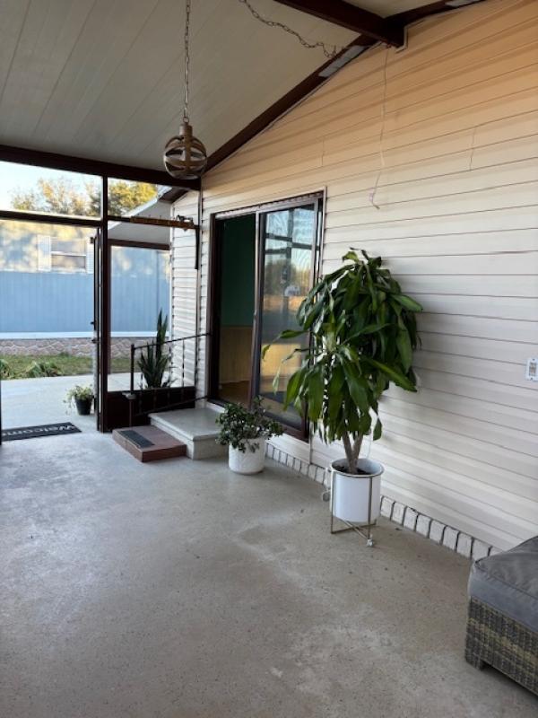 1985 Manufactured Home