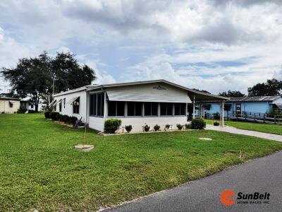 Photo 2 of 24 of home located at 184 Daisy Drive Fruitland Park, FL 34731