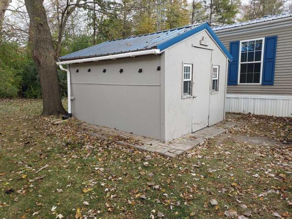 2000 Fairmont Mobile Home