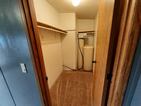 2000 Fairmont Mobile Home