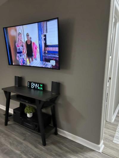 Photo 5 of 47 of home located at 327 W Wilson Street #28 Costa Mesa, CA 92627