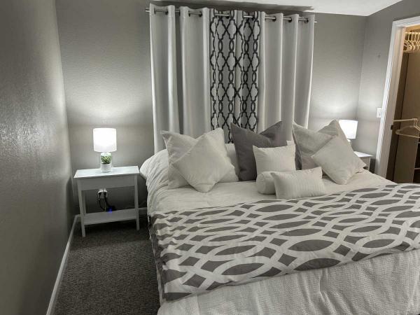 1996 Skyline OAK6526 Manufactured Home