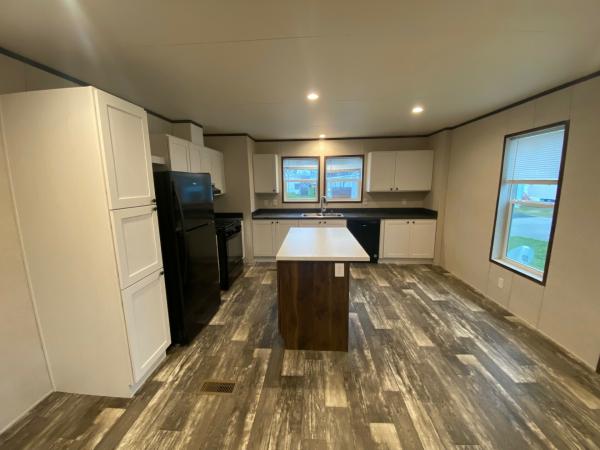 2025 CHAMP mobile Home