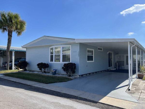 Photo 1 of 2 of home located at 1071 Donegan Road, Lot 1349 Largo, FL 33771