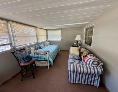 Photo 4 of 8 of home located at 812 Fountainview Lake Drive Lakeland, FL 33809