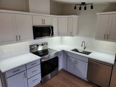 Photo 4 of 12 of home located at 14953 S Fox Pointe Oregon City, OR 97045