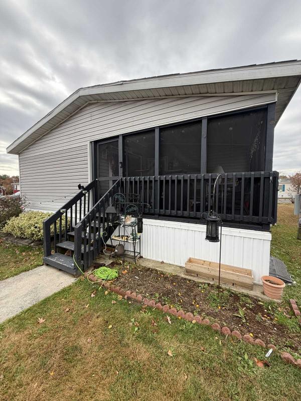 2000 Oak Marlette Mobile Home