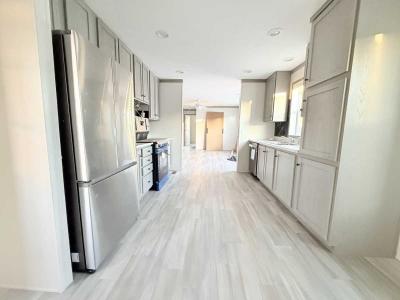 Photo 4 of 29 of home located at 4000 E 134th Street #1018 Chicago, IL 60633