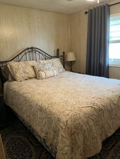 Photo 4 of 20 of home located at 20640 Oahu Circle Estero, FL 33928