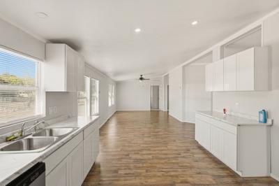 Photo 5 of 26 of home located at 13 Camino Privado Los Lunas, NM 87031