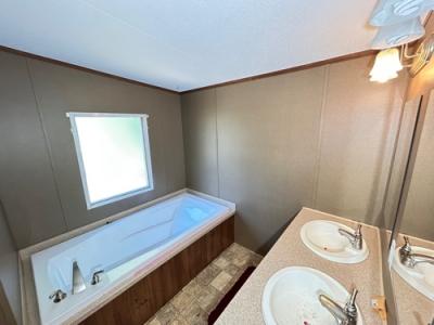 Photo 4 of 7 of home located at 1600 Dickinson Ave #110 Dickinson, TX 77539