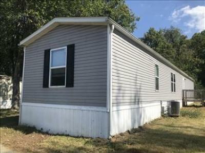 Photo 2 of 11 of home located at 1190 S Dixie Blvd Lo Radcliff, KY 40160